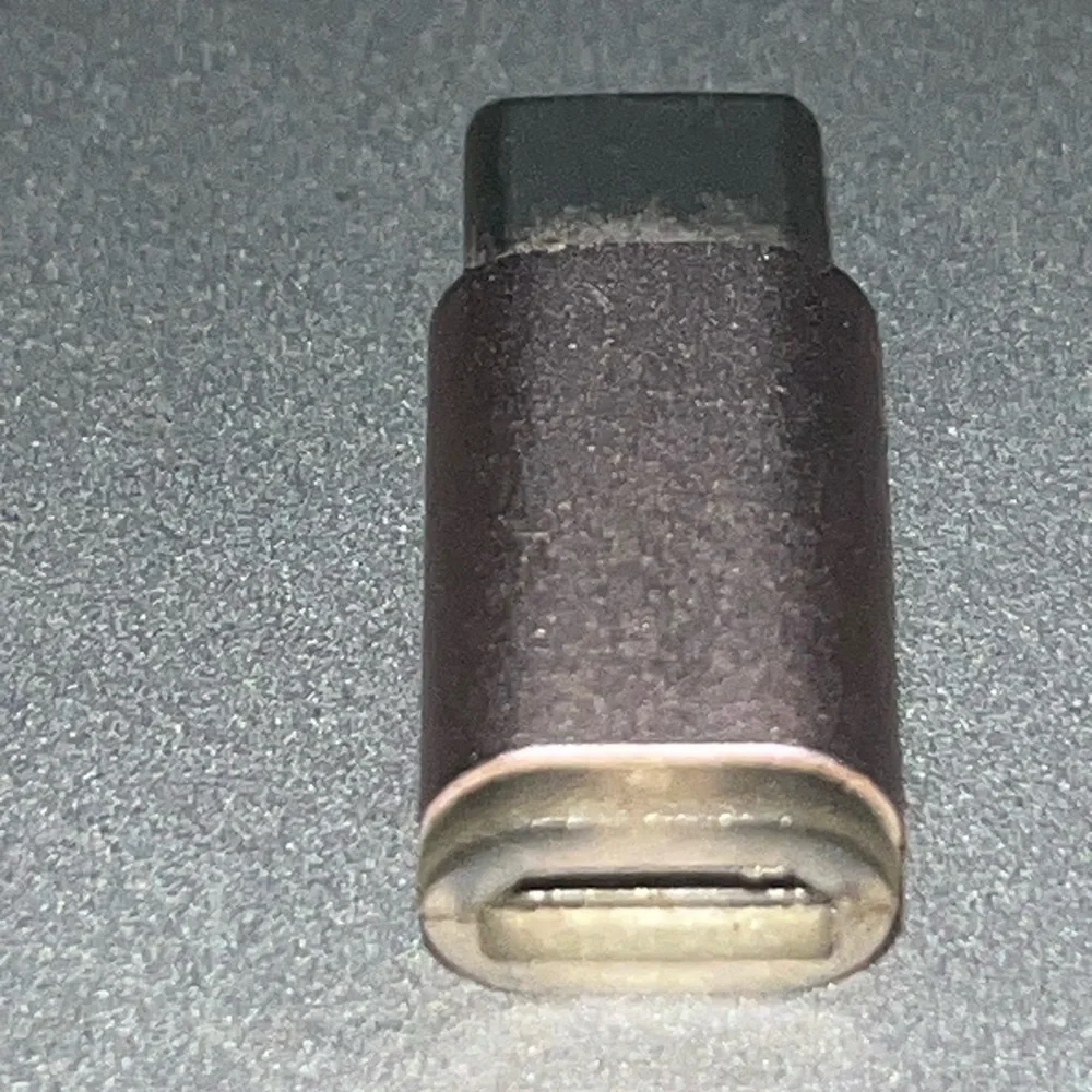 non branded compact black